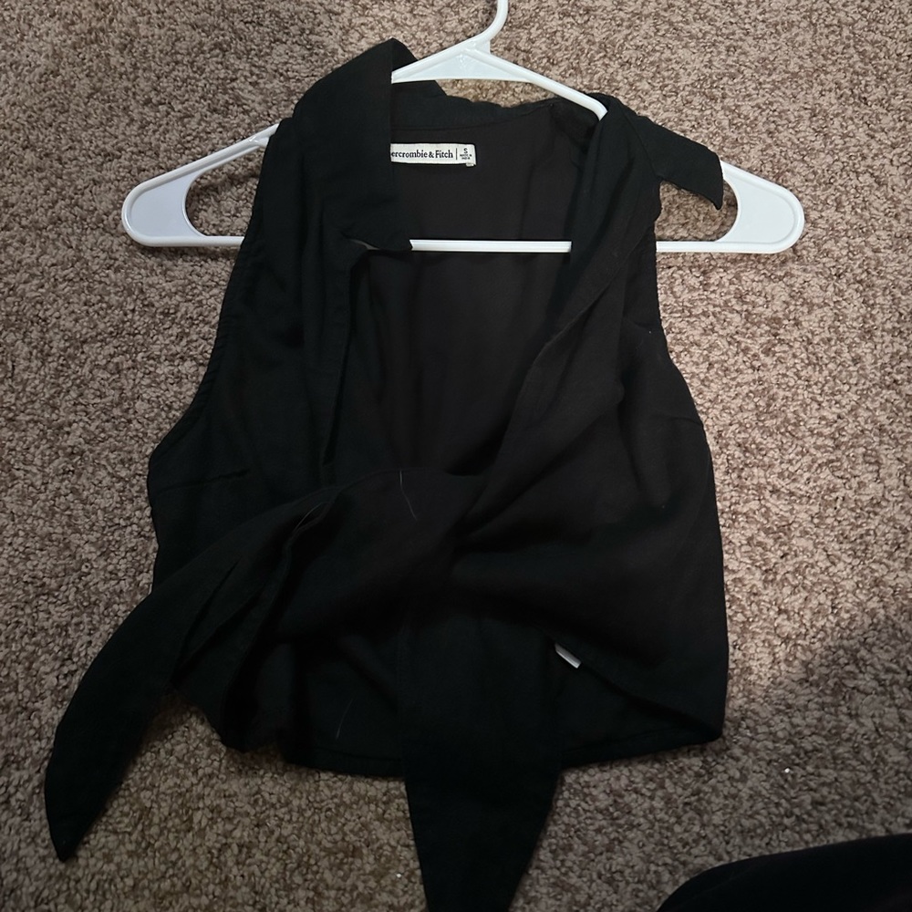 Abercrombie Linen tie top